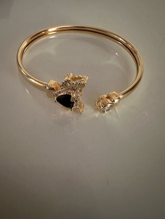 Jewelry - Gold Open Cuff Bracelet with Black Stone Accent - Women Jewelry